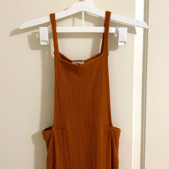 Burnt orange jumpsuit - Picture 3 of 5